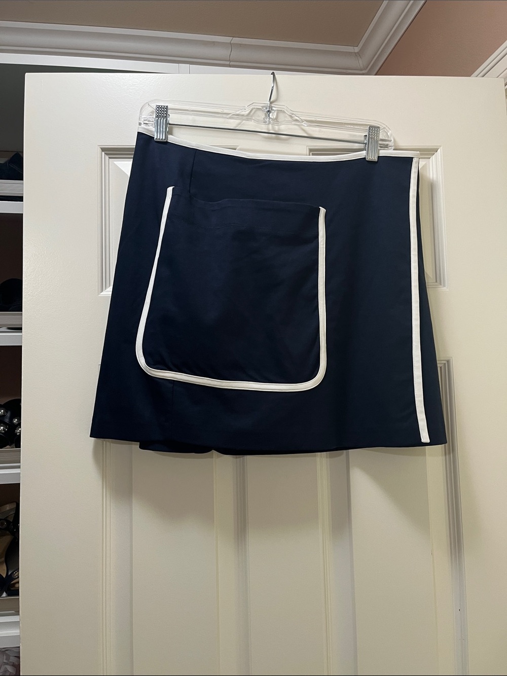 Cabi Spring 2026 Skyler Skort - Picture 6 of 10
